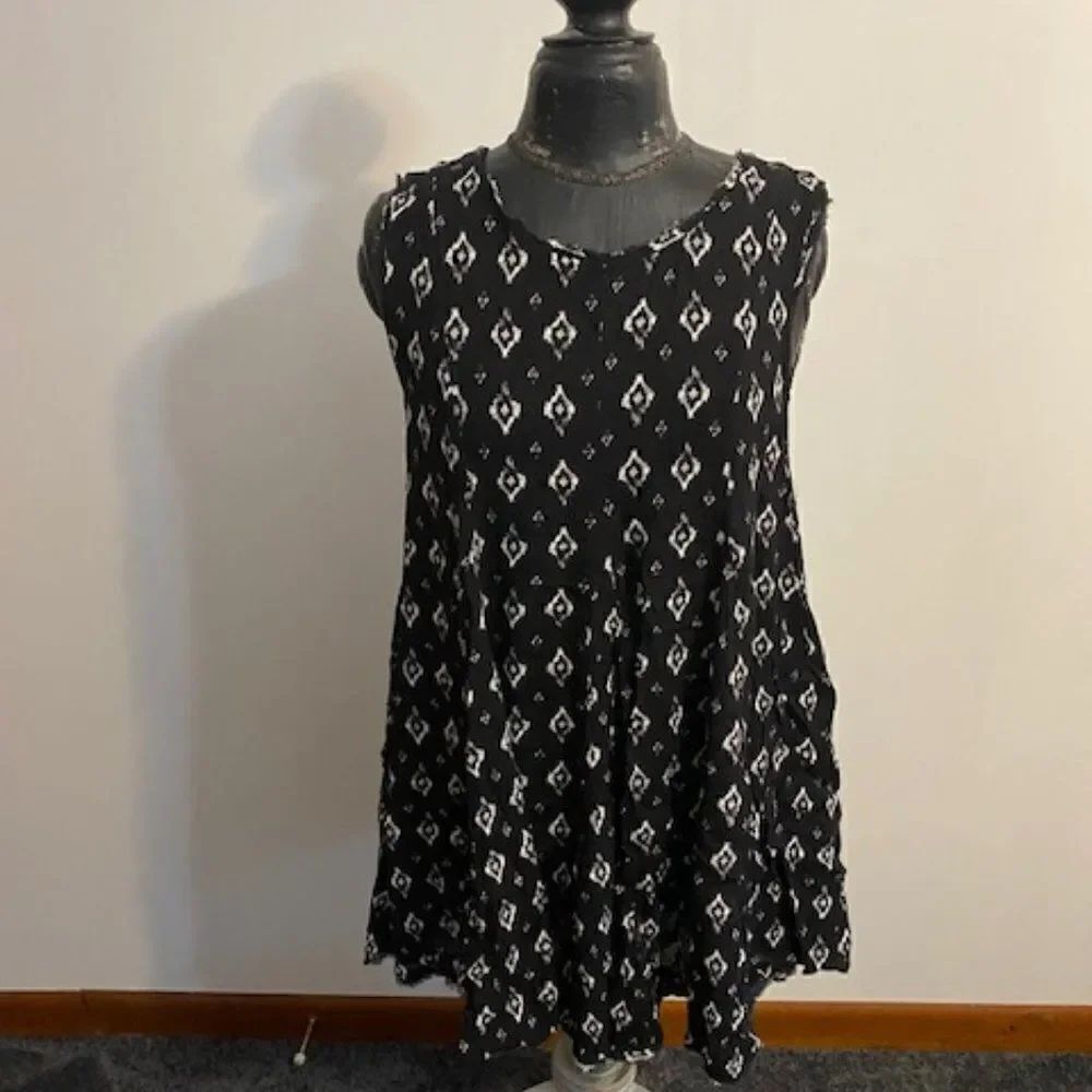 PPLA Clothing Black, White sleeveless dress, size Large